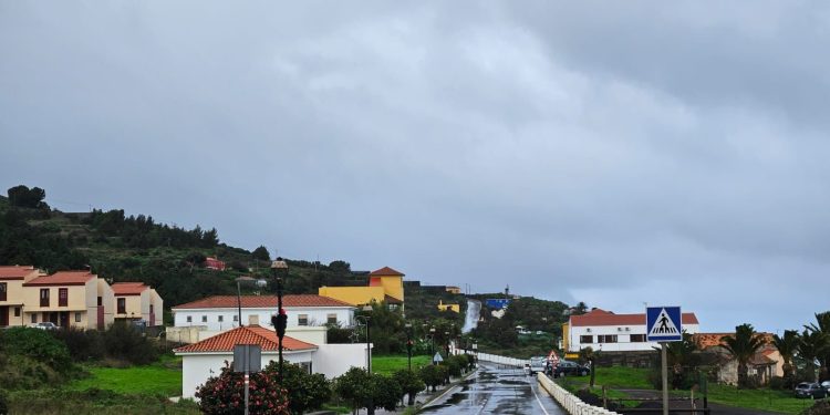 La Palma activa la alerta por viento y oleaje en una jornada invernal con rachas de 111 km/h y lluvias concentradas en las medianías