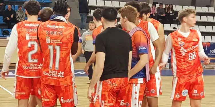 Sábado de infortunio en Tercera FEB: Aridane, Felipe Antón y Mensajero caen peleando hasta el final, mientras las chicas de la Felipe conquistan Tenerife