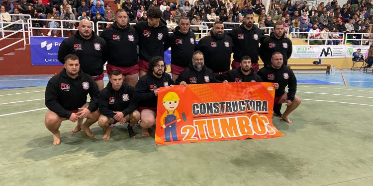 El San Blas se cita con la historia: derrota al Balta en un David Jiménez Silva lleno hasta la bandera
