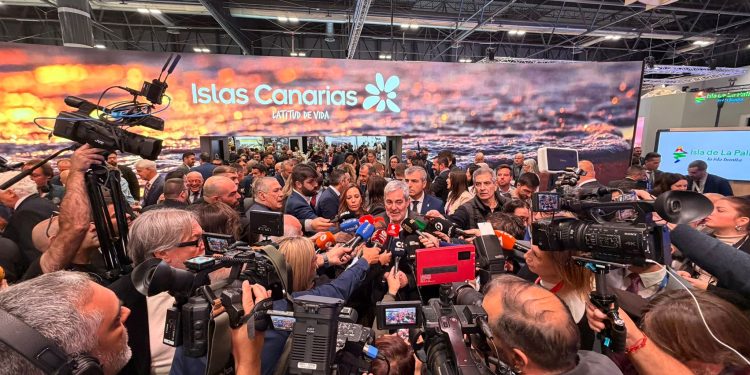 Clavijo defiende en Fitur 2026 un modelo turístico que prioriza la calidad y el reparto de la riqueza