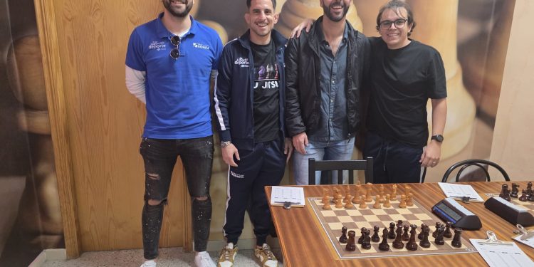 El Isla Bonita y el Roque Niquiomo mandan en la Primera División de ajedrez tras una intensa segunda jornada