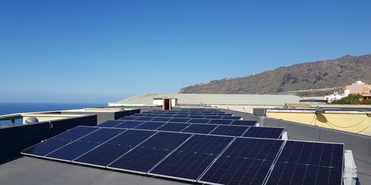 Energía Bonita abre las inscripciones para compartir la energía solar del CEO Juan XXIII de Tazacorte