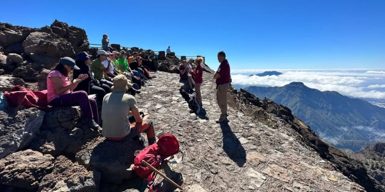 Formación oficial para trabajar en la Caldera de Taburiente: abre el plazo de inscripción para guías de la Red de Parques Nacionales