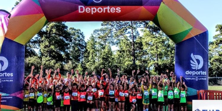 Barro, volcán y pinar: la épica final de atletismo en Puntagorda sitúa a La Palma en la élite canaria