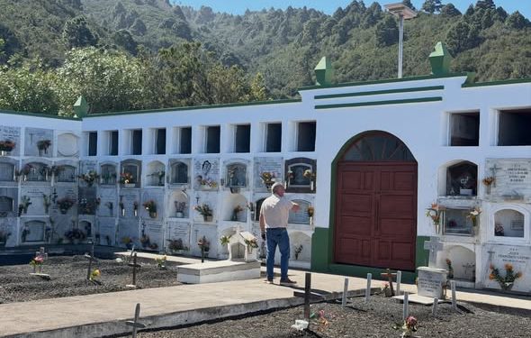 Los vecinos de Franceses contarán con nuevas plazas en su cementerio: así avanzan las obras de mejora en el barrio.
