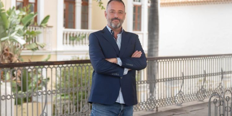 El Cabildo de La Palma asegura la salida de 40.000 kilos de naranjas locales garantizando los costes de producción