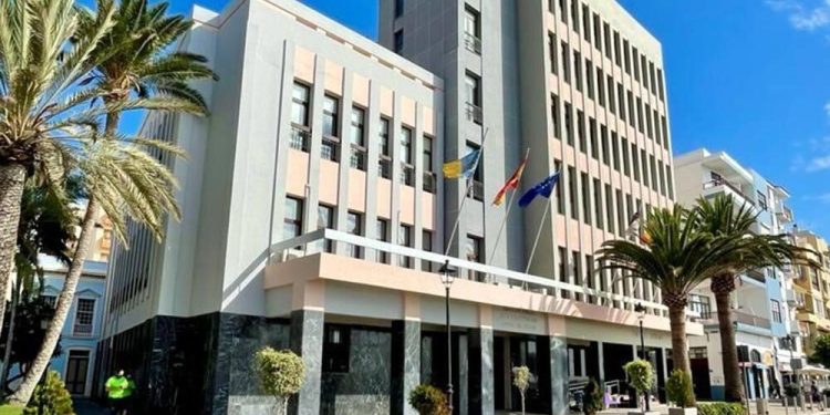 Villa de Mazo reclama los 400.000 euros por albergar los residuos de toda la isla: el PP exige al Cabildo estabilidad en las cuentas municipales