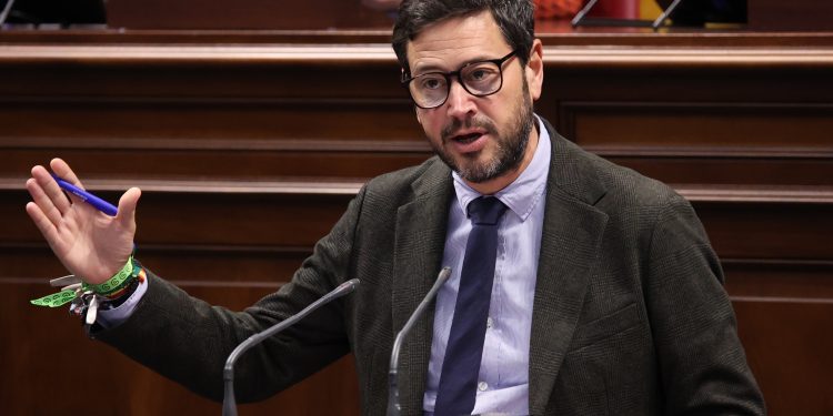 Jacob Qadri logra la unanimidad del Parlamento de Canarias para impedir la importación de productos con fitosanitarios prohibidos en la UE