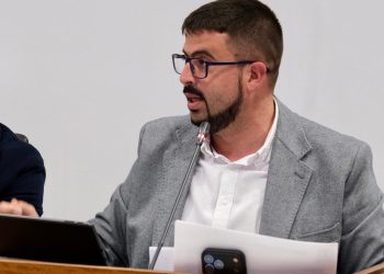 El PSOE califica las cuentas del Cabildo como los «presupuestos de la resignación» y denuncia un recorte en inversión