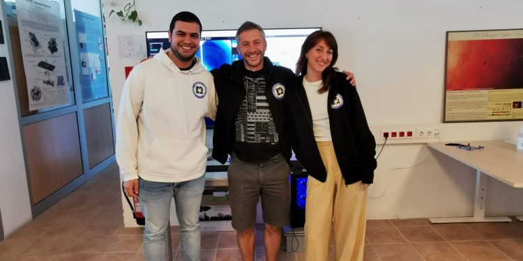 De Los Llanos a las estrellas: cómo el talento joven de La Palma ya controla telescopios en Australia y misiones de la ESA