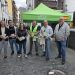 Los vecinos de la capital conocen de primera mano las propuestas de Vox a pie de calle frente al Ayuntamiento