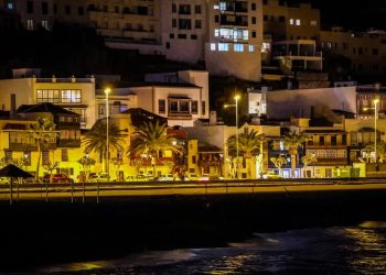 El turismo canario factura un 7% más en febrero a pesar de registrar estancias más cortas