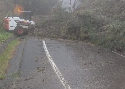Garafía bajo riesgo alto: la LP-1 cortada en Roque del Faro por desprendimientos de gran envergadura