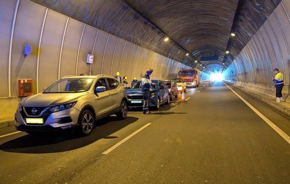 El Túnel de la Cumbre refuerza su seguridad las 24 horas tras una colisión múltiple de cuatro vehículos