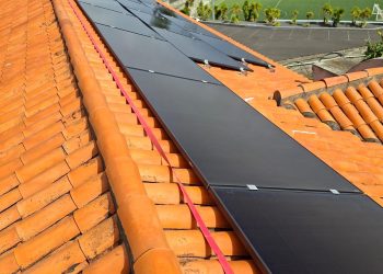 Más eficiencia para el sector agrario: El Laboratorio de Agrobiología ya genera su propia energía solar