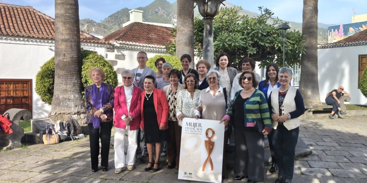 Los Llanos de Aridane premia a las maestras del municipio con el galardón de Mujer Destacada 2026