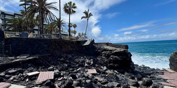 El retraso del estado en puerto naos pone en riesgo la seguridad del litoral y la estructura del hotel meliá
