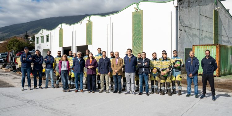 La Palma estrena robots de última generación para combatir incendios en zonas de difícil acceso
