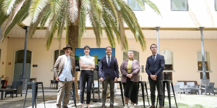 “Si no reciclas… ¡ay! ¡ay! ¡ayayay!”: El folclore y el humor canario se unen para enseñar a separar mejor los residuos