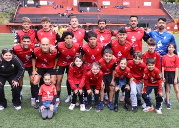 El Atlético Paso resiste en la cima y el Mensajero asegura su lucha por el ascenso en una jornada de despedidas para el Tenisca y la UD La Palma