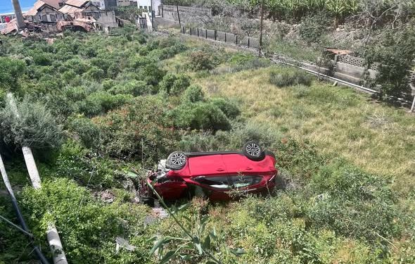 Varias intervenciones de los bomberos por accidentes de tráfico y el rescate de un perro en la isla