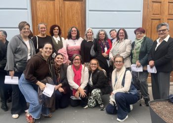 El club de lectura de la Asociación de Mujeres Vega de Tijarafe celebra el Día del Libro con el teatro de «La tuerta»