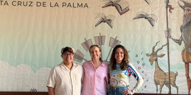 Títeres, cuentos y teatro: la magia de la lectura recorre los centros educativos de la capital palmera