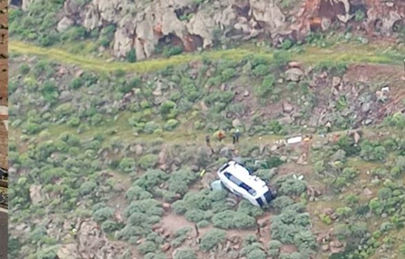Tragedia en La Gomera: un fallecido y 27 heridos tras precipitarse una guagua por un barranco