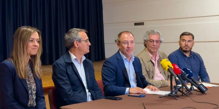 El Auditorio Insular llevará el nombre de Tomás Cabrera Martín: el tenor palmero que cantó en la sede de la ONU