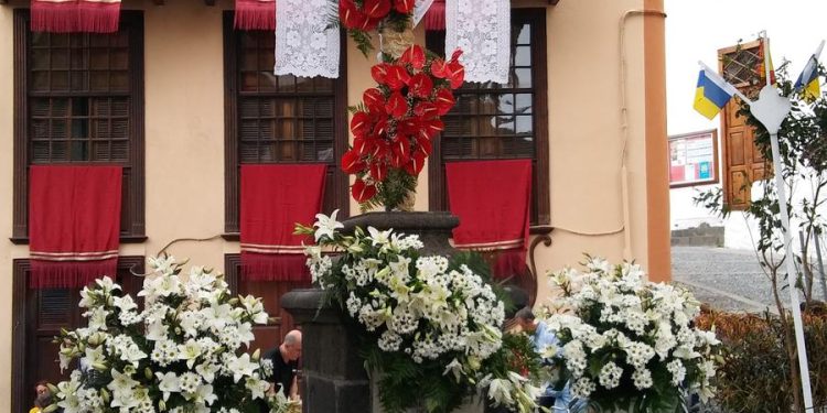 Santa Cruz de La Palma: donde la historia se enrama cada mayo (I)