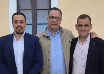 Los niños de la escuela infantil de mazo podrán jugar al aire libre todo el año gracias a una nueva cubierta retráctil