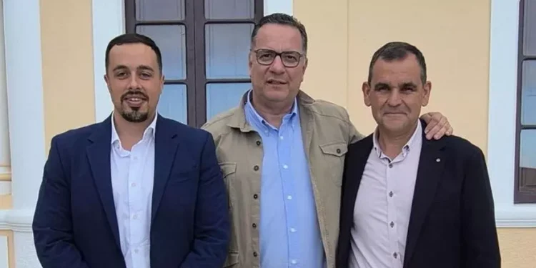 Los niños de la escuela infantil de mazo podrán jugar al aire libre todo el año gracias a una nueva cubierta retráctil