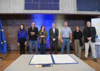 El Gobierno de Canarias firma un acuerdo histórico para mejorar los derechos de 7.700 empleados públicos