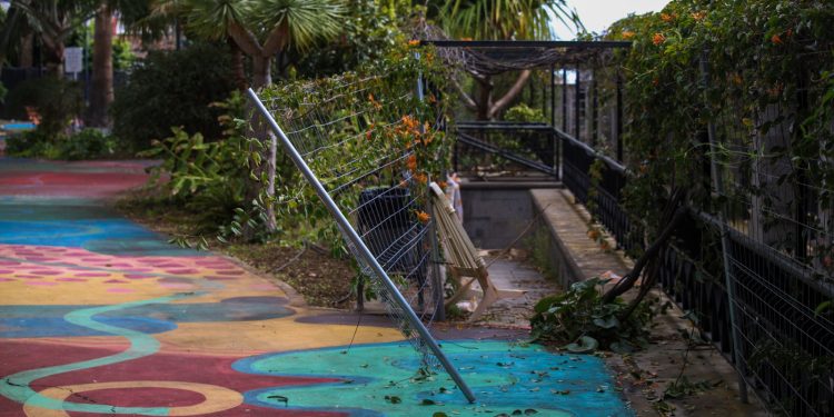El PSOE denuncia el abandono de parques infantiles y canchas deportivas en Santa Cruz de La Palma