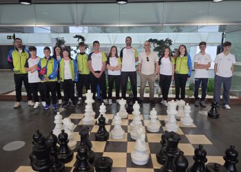 Los jóvenes talentos del ajedrez palmero buscan en Tenerife una plaza para representar a Canarias en el campeonato de españa