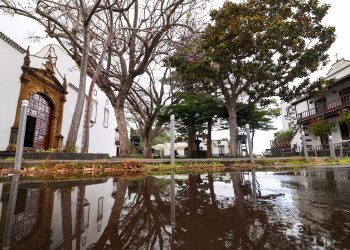 Miércoles de paraguas en el norte y este de La Palma: el oeste se mojará después de comer