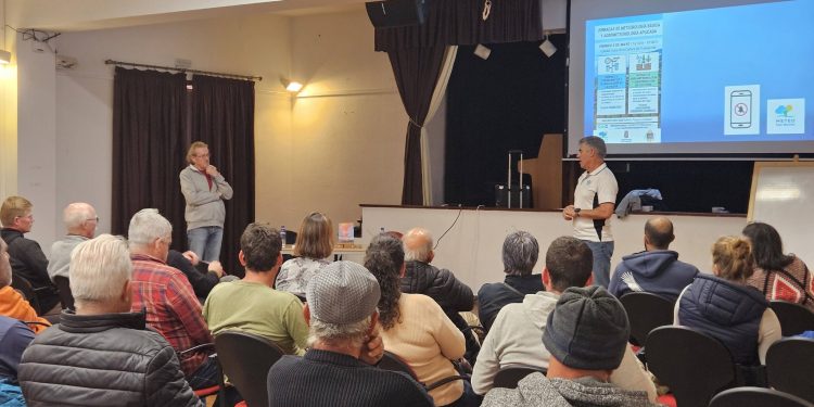 Éxito de las Jornadas de Meteorología y Agrometeorología en Puntagorda con Meteo Isla Bonita: casi treinta inscritos en la Casa de la Cultura