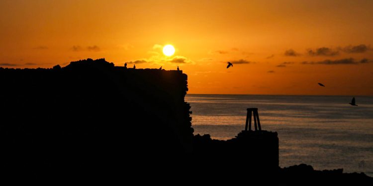 El verano meteorológico arranca con la inversión hundida a 600 metros: norte y este abren amplios claros al mediodía y el oeste vuelve a brillar