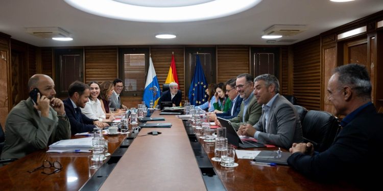 Jóvenes palmeros de 18 a 40 años podrán financiar hasta el 95% de su primera vivienda: el Consejo aprueba el decreto de la Hipoteca Joven Canaria