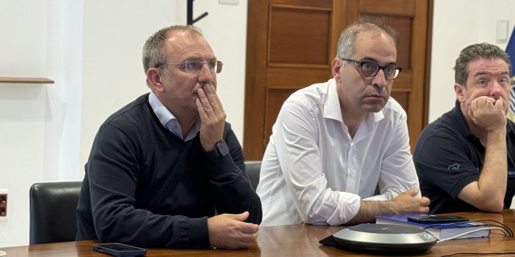 Las rotondas de la LP-213 entre La Laguna y Las Norias llevarán cuatro símbolos: «Arraigo», «La Romerita», «La alma palmera» y «Oasis volcánico»