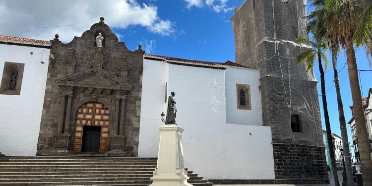 300.000 euros para frenar el deterioro de la Torre de El Salvador, símbolo de Santa Cruz de La Palma