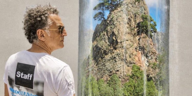 Paisajes que no caben en su frasco: el palmero Tomaso Hernández lleva su nueva serie al Visual Art Open de Londres