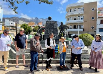 Argual vuelve a regar al calabazo: el monumento de Pereda de Castro reabre en el Día de Canarias como tributo a un deporte palmero nacido en la huerta