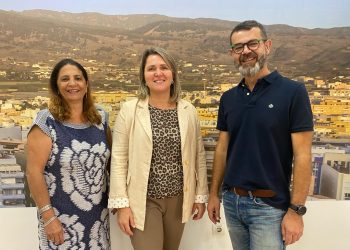 Los Llanos aprueba por unanimidad incorporar placas y QR con la biografía de quienes dan nombre a calles y plazas