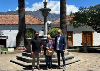 Los Llanos de Aridane restaura la pila de la «plaza chica»: uno de los tres iconos del abasto público del XIX vuelve a funcionar sin perder agua