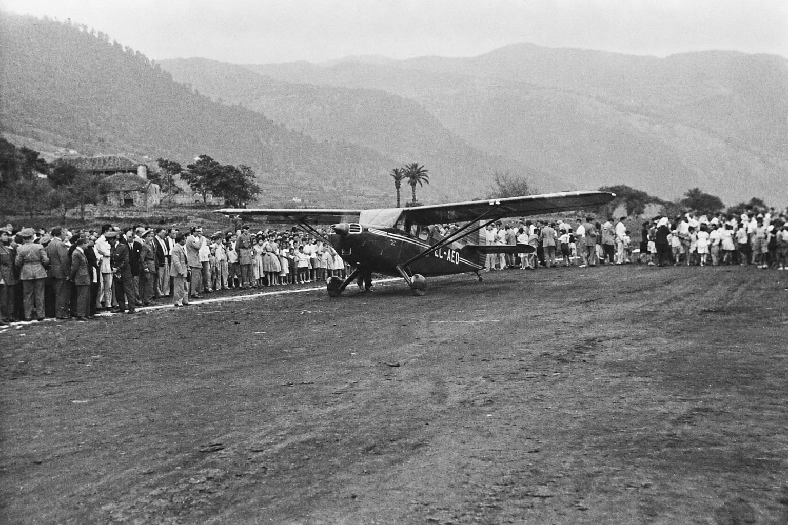 Vista panorámica del aeropuerto el día de la inauguración