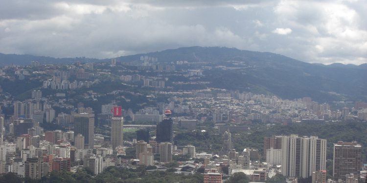 Cuatro meses sin Maduro: la economía que sigue pesando sobre la Venezuela que mira La Palma