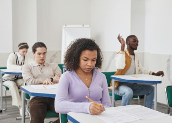 Más de 8.600 canarios se examinan este sábado en la mayor convocatoria de empleo público del Estado