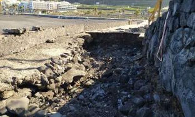 Puerto Naos da un paso para recuperar Punta del Pozo: 657.000 euros del Estado para reparar el paseo dañado por el mar