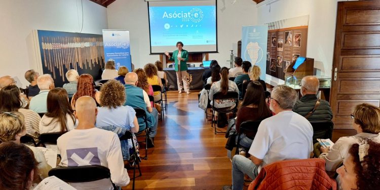 Las asociaciones de La Palma se ponen al día: «Asóciat-e» cierra en Breña Alta su formación en trámites digitales y estatutos
